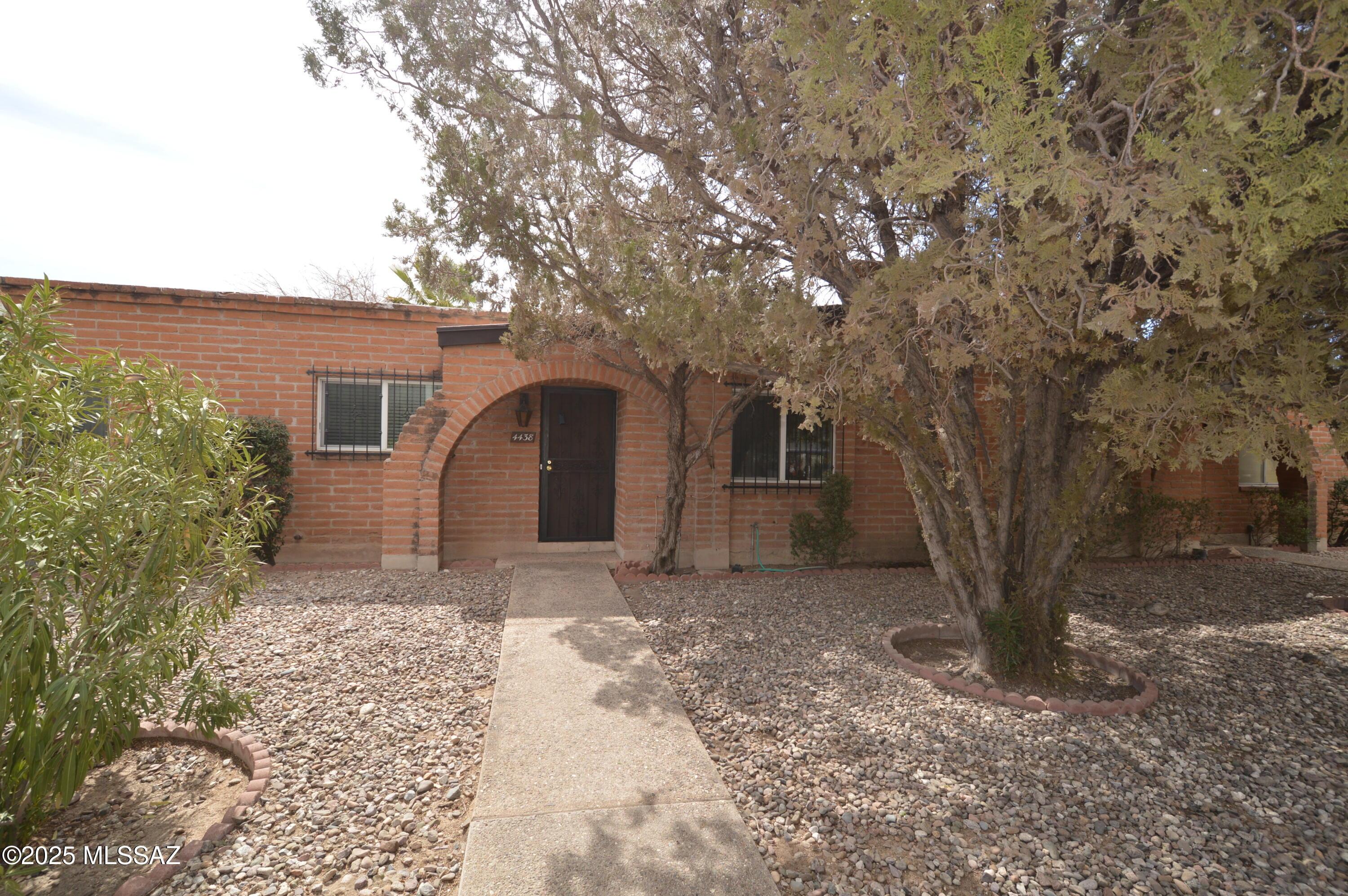 E Fort Lowell Rd, Tucson, AZ 85712