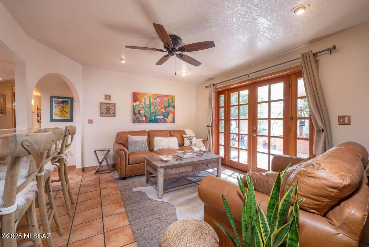 N Pueblo Villas Dr, Tucson, AZ 85704