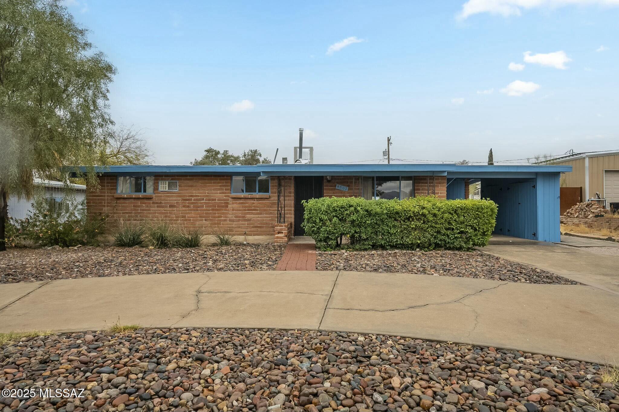 E 2nd St, Tucson, AZ 85711