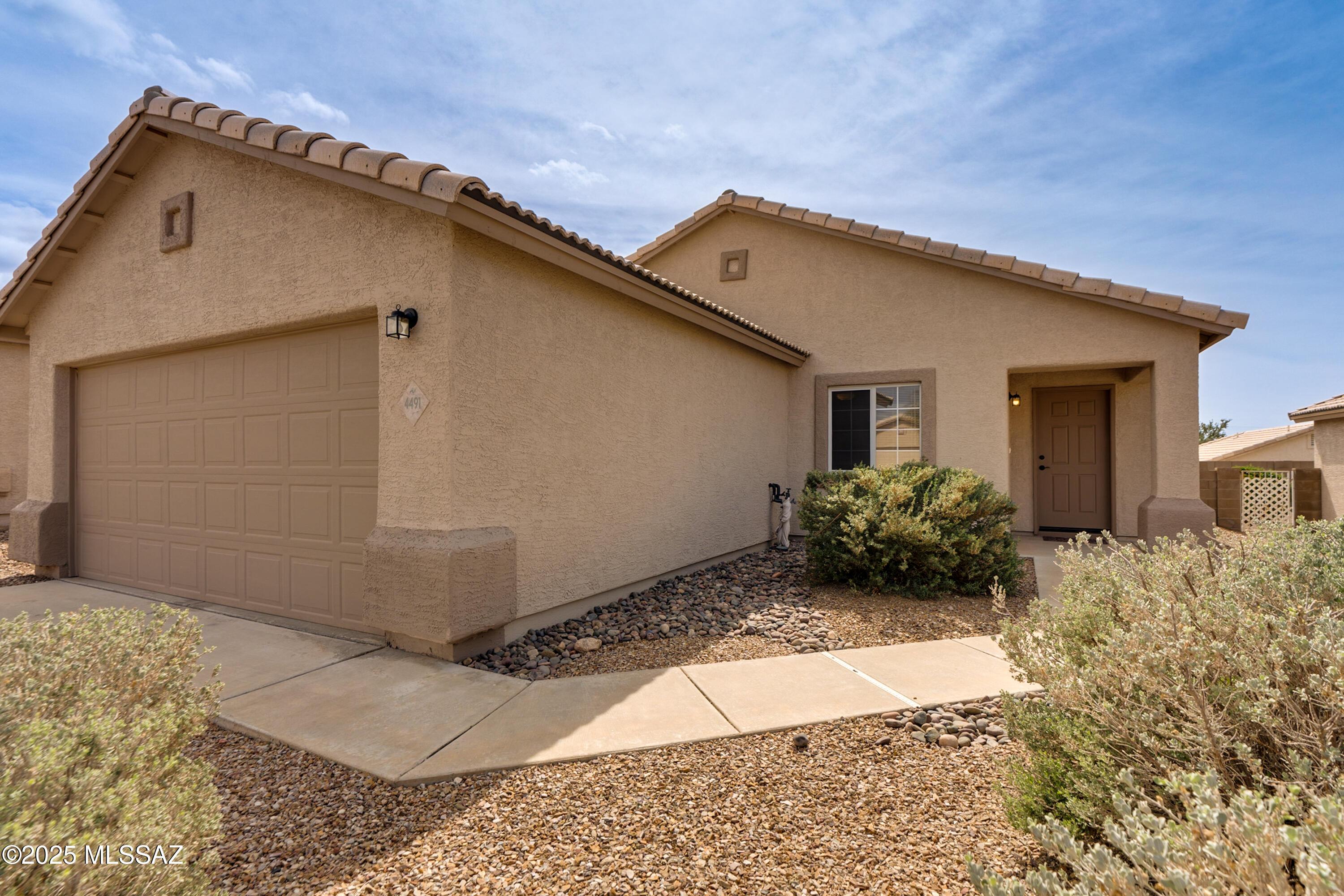 W Sun Quest St, Tucson, AZ 85741