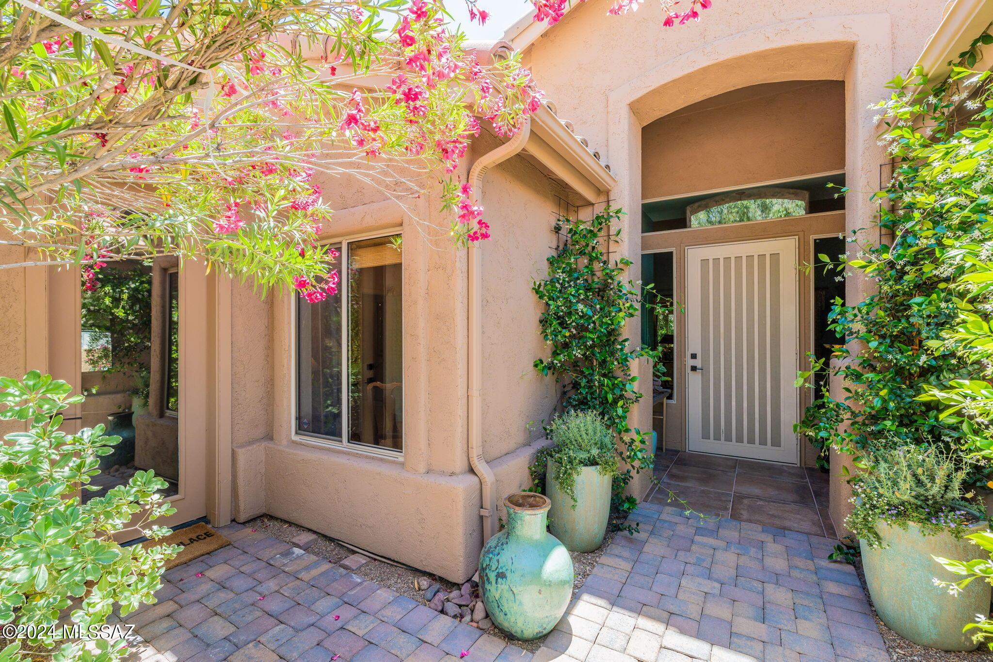 E Rock Ridge Ct, Tucson, AZ 85749