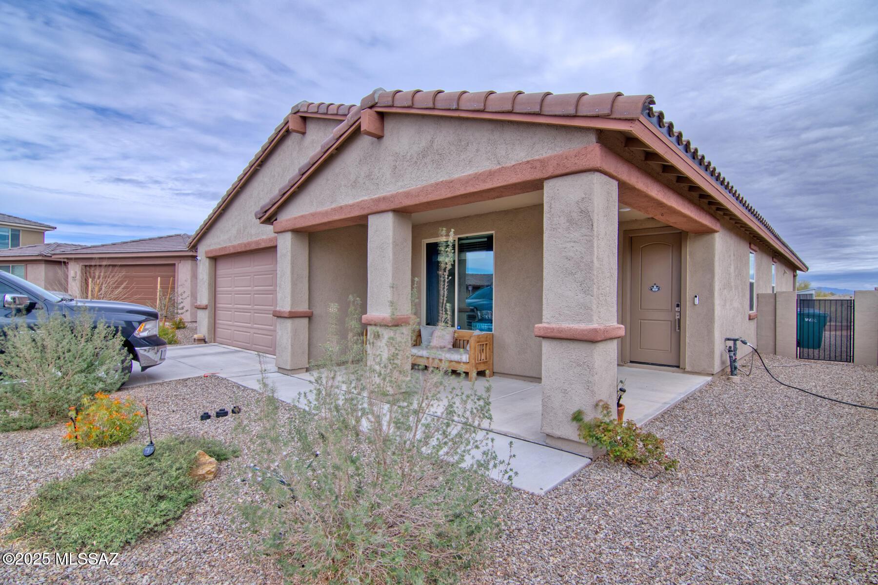 W Calle Moa, Sahuarita, AZ 85629