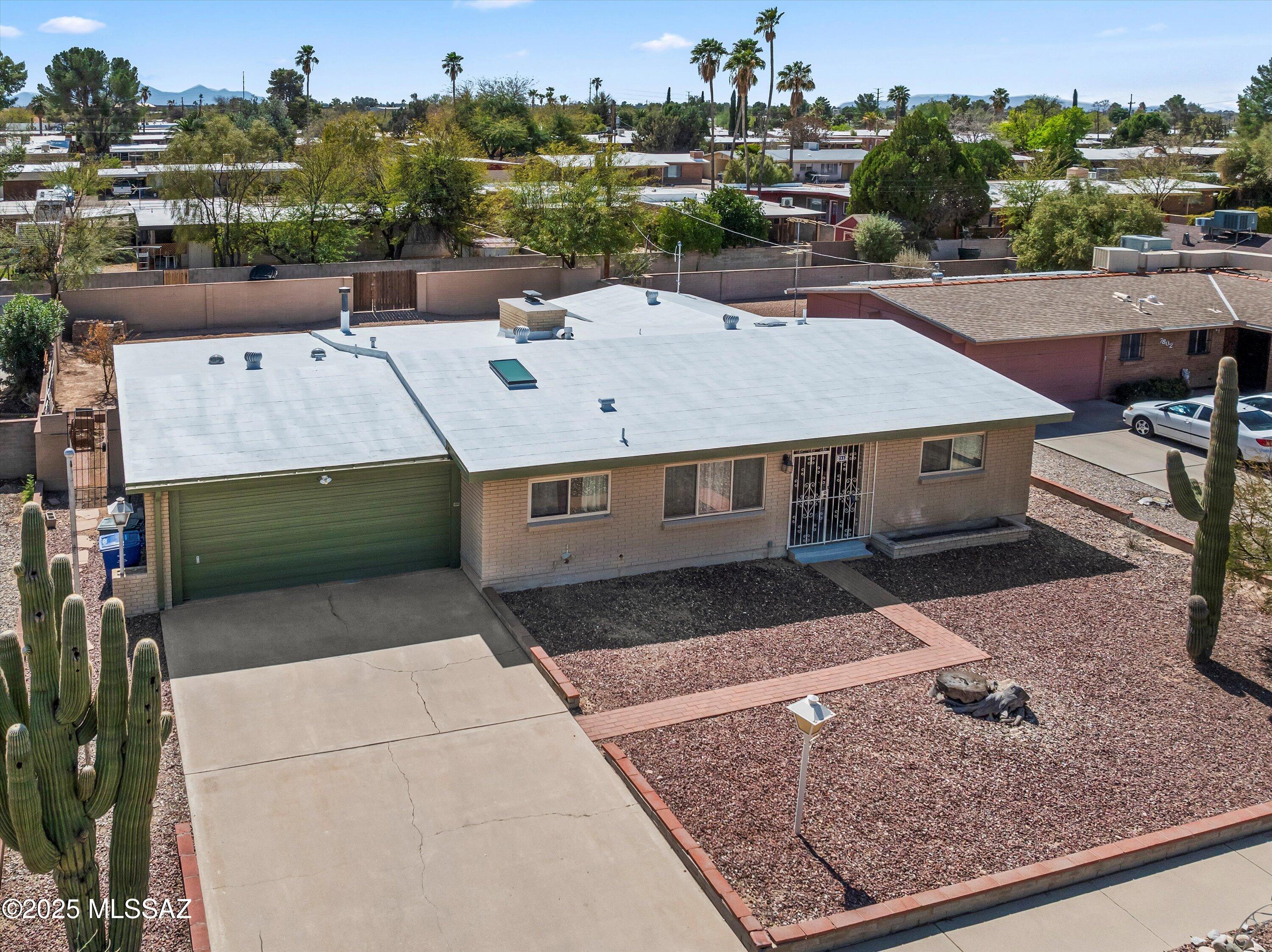 E Pima St, Tucson, AZ 85715