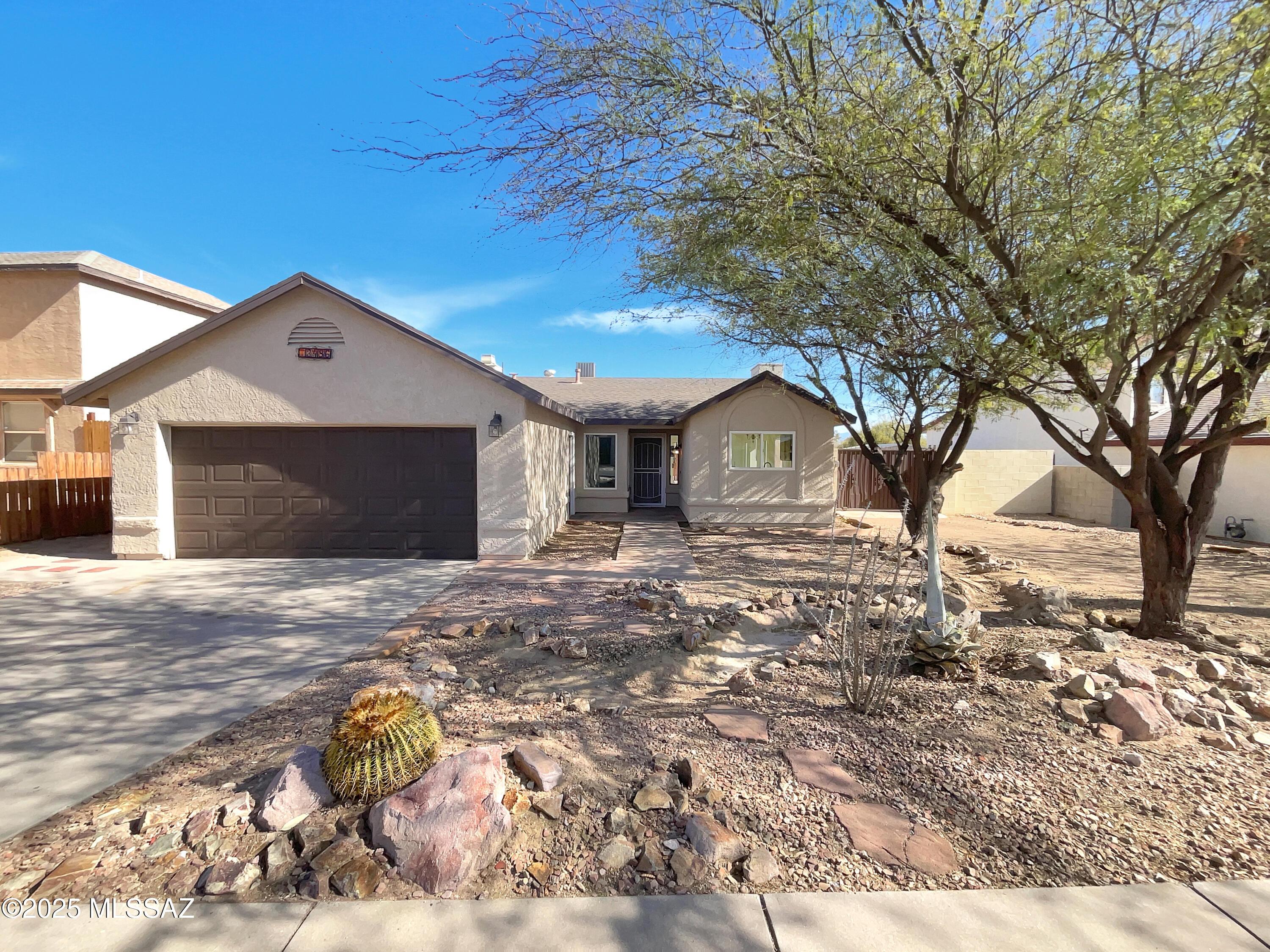 W Avenida Obregon, Tucson, AZ 85746