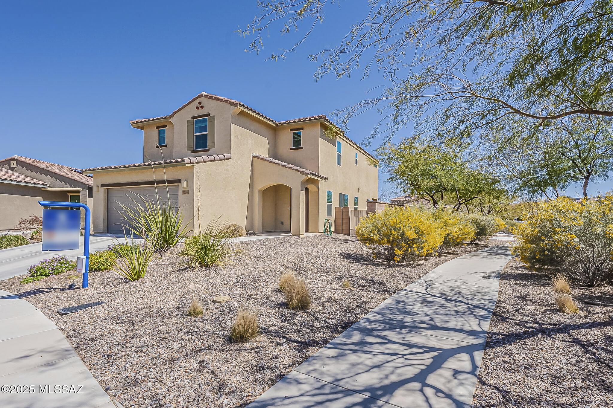 S Circulo Rio Blanco, Tucson, AZ 85756