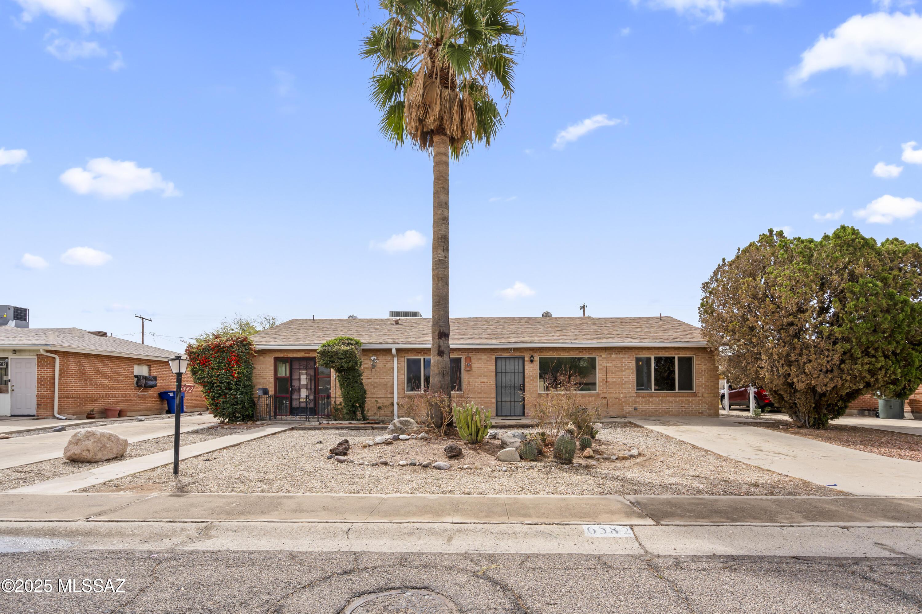 E Broadway Blvd, Tucson, AZ 85710