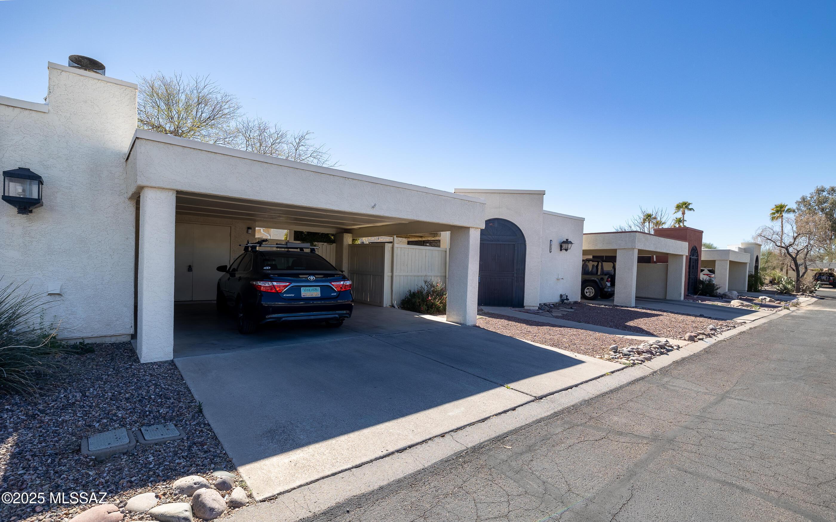 E Orchard Dr, Tucson, AZ 85712