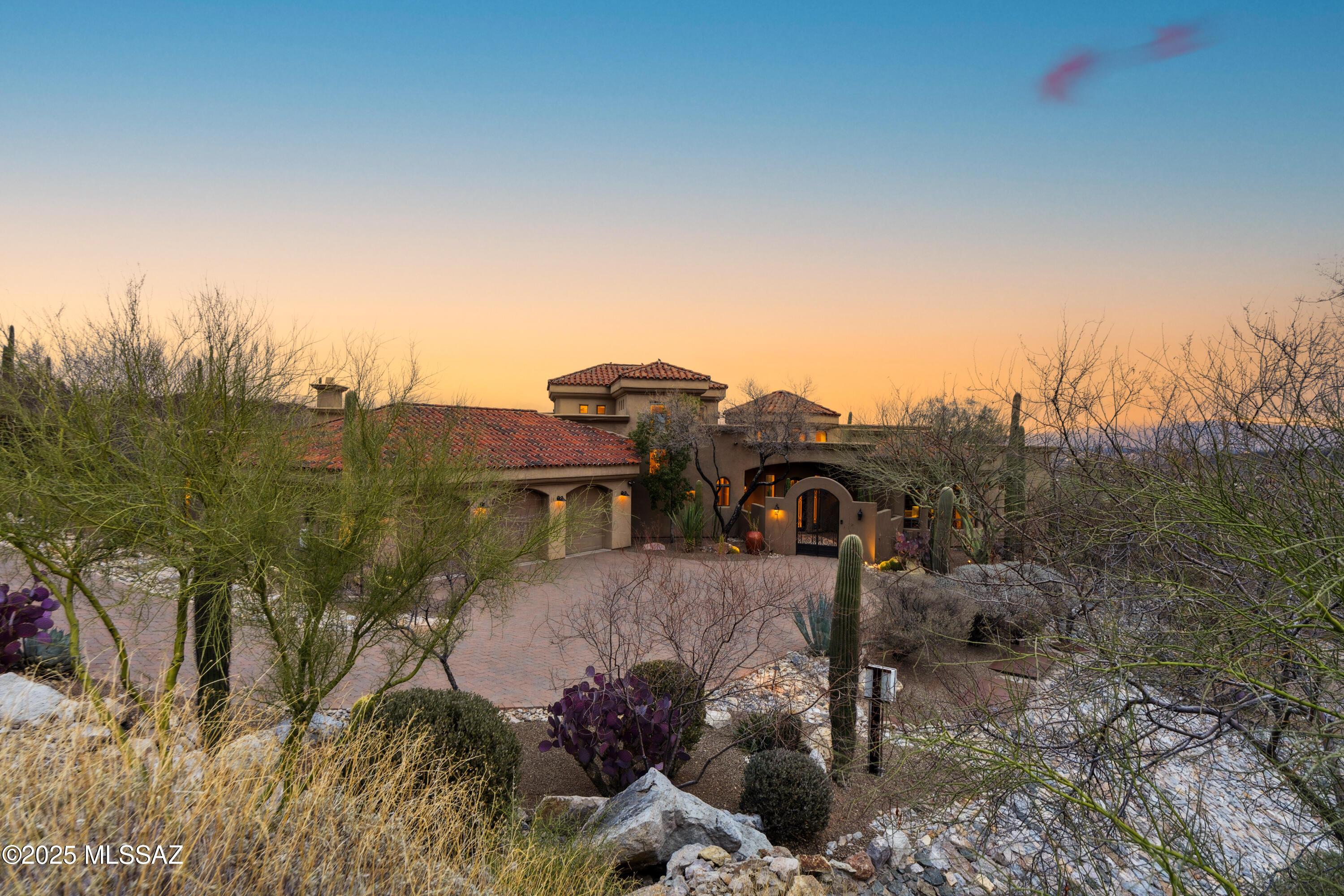 N Resort Hills Pl, Tucson, AZ 85745