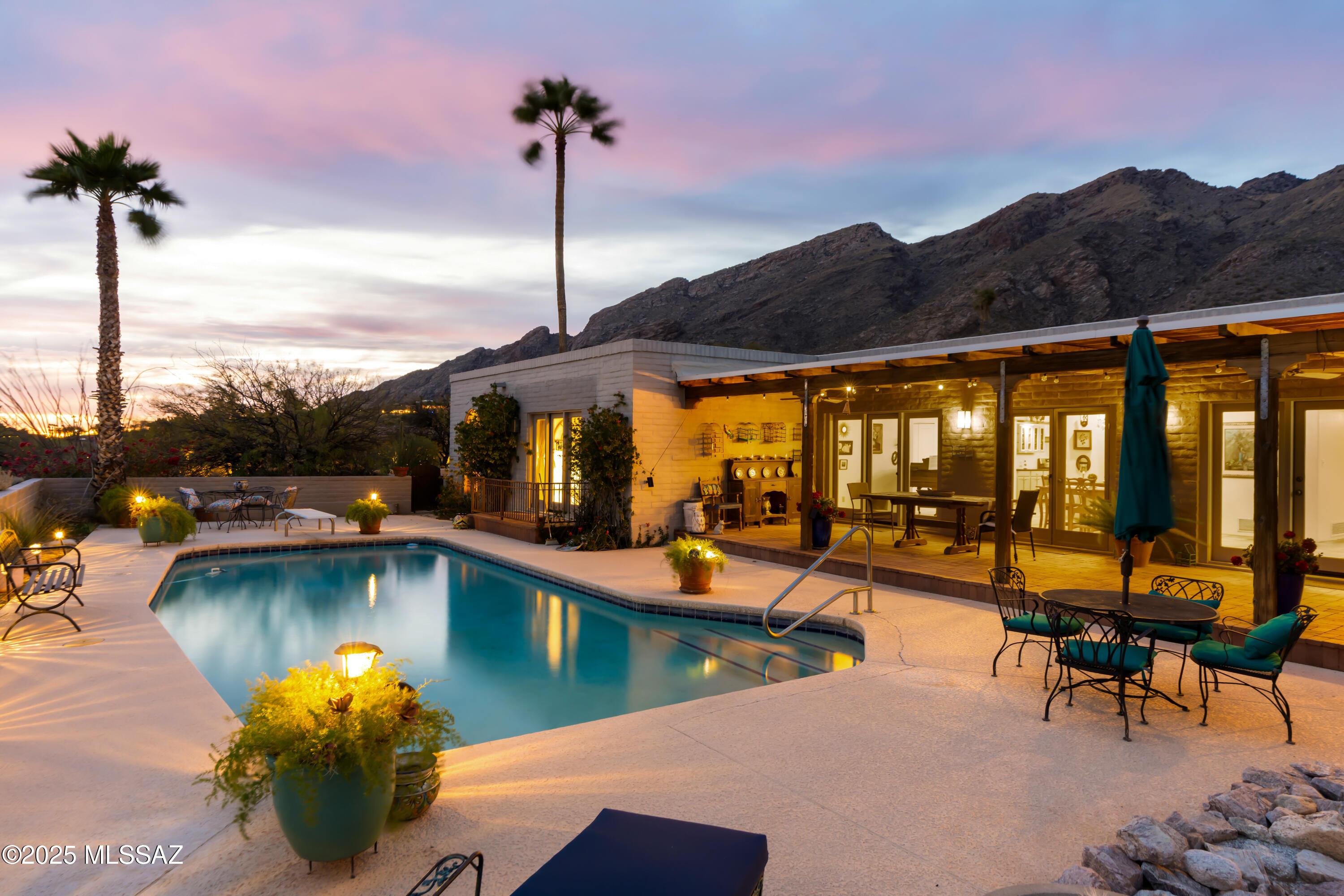 E Gleneagles Dr, Tucson, AZ 85718