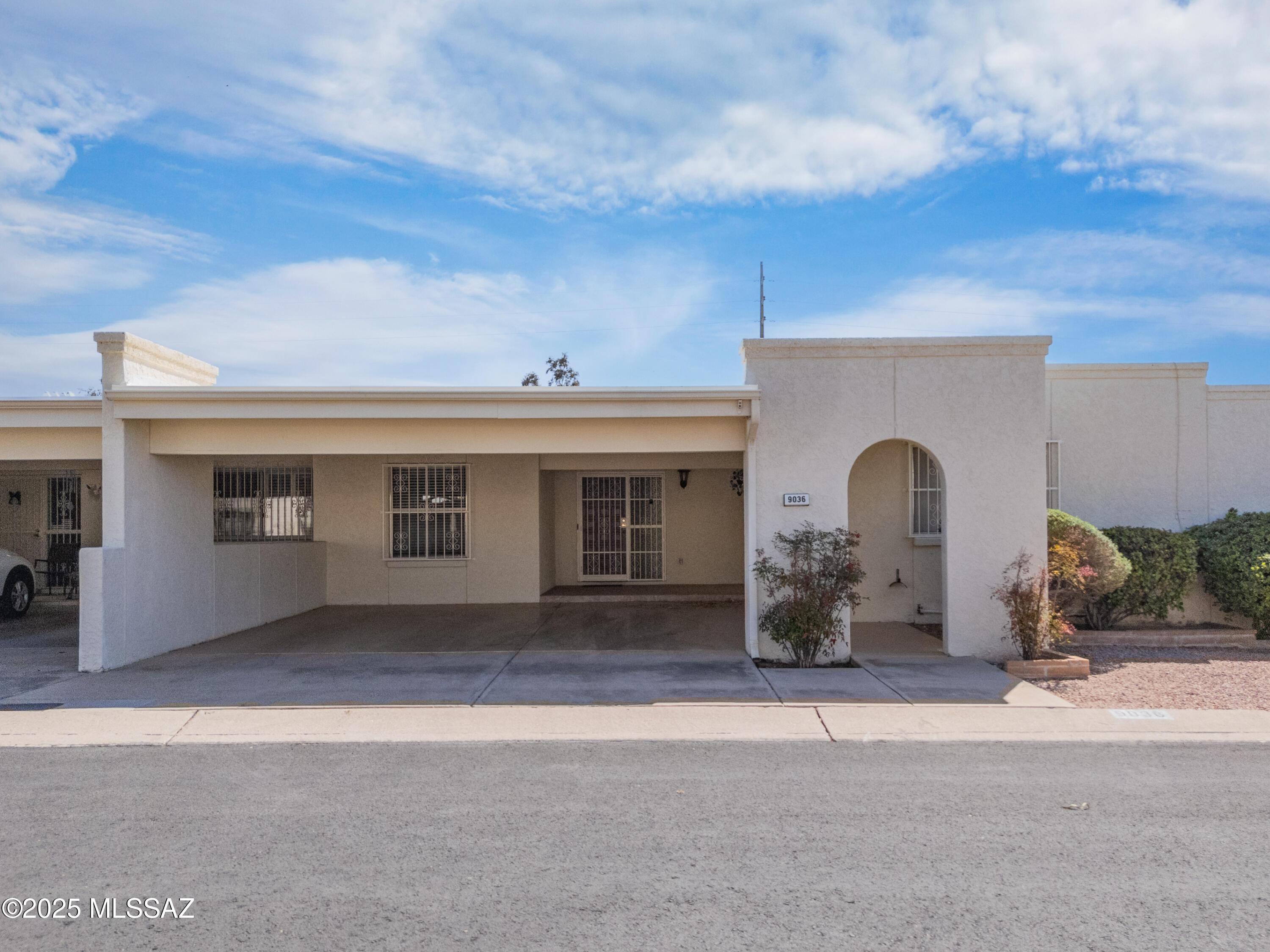 E Palms Park Dr, Tucson, AZ 85715