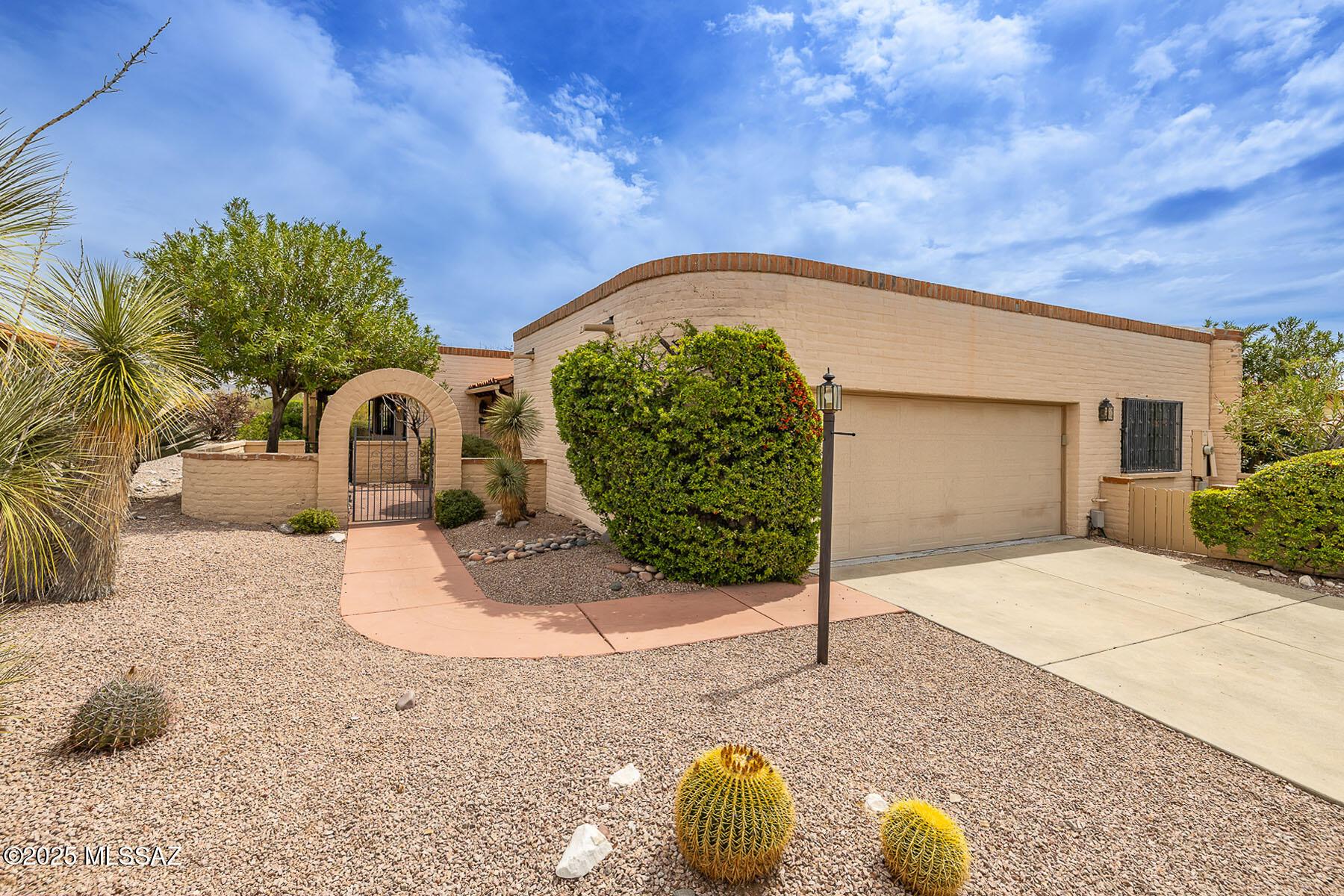 N Fort Yuma Trl, Tucson, AZ 85750