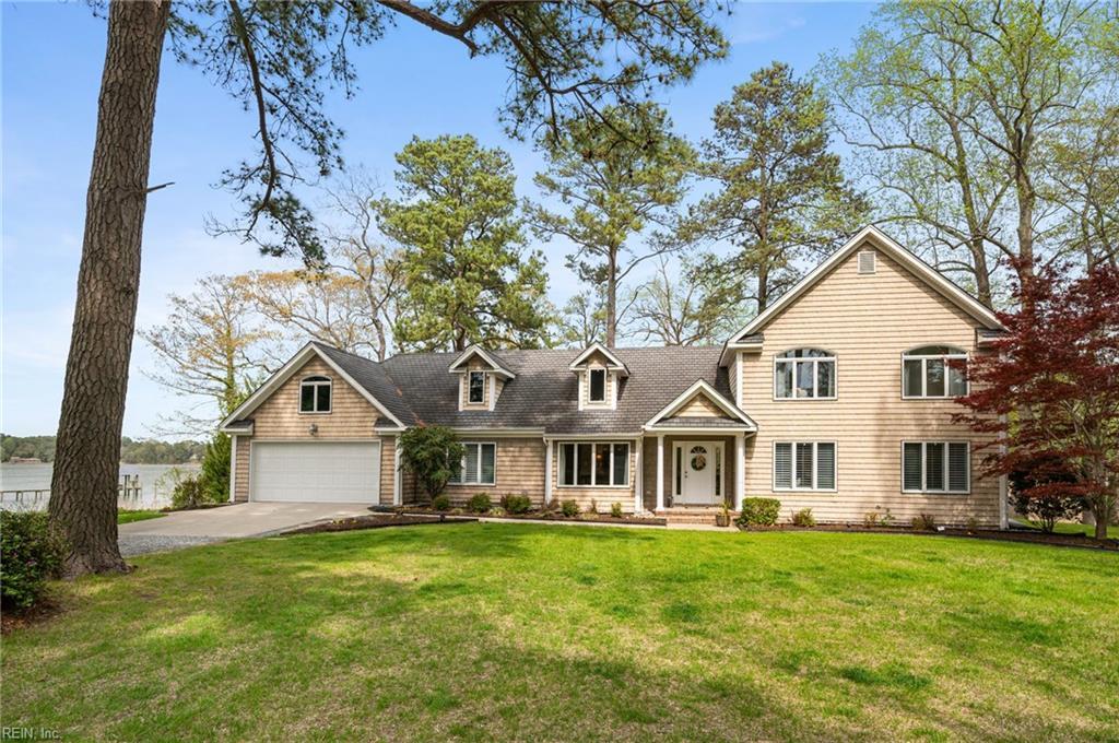 Holly Point Ln, Suffolk, VA 23436