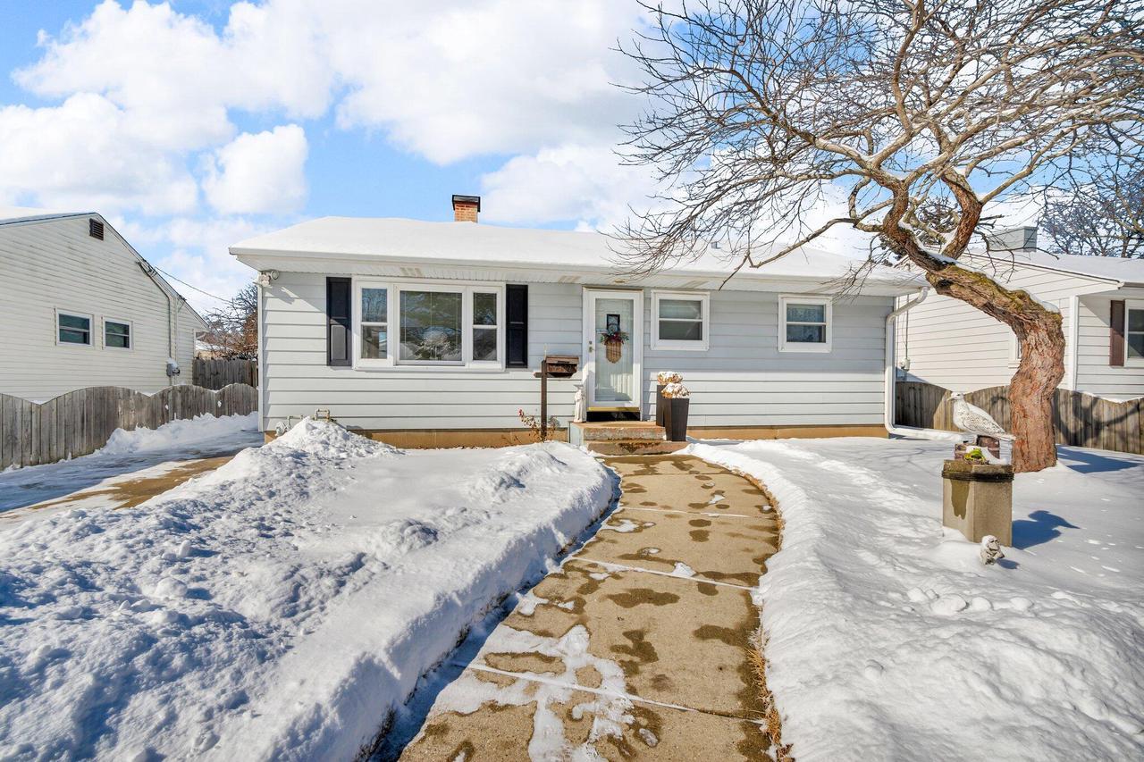 49th Ave, Kenosha, WI 53142