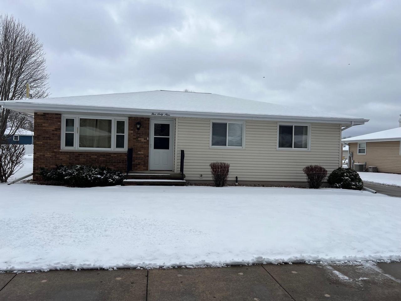 W Henry St, Kaukauna, WI 54130