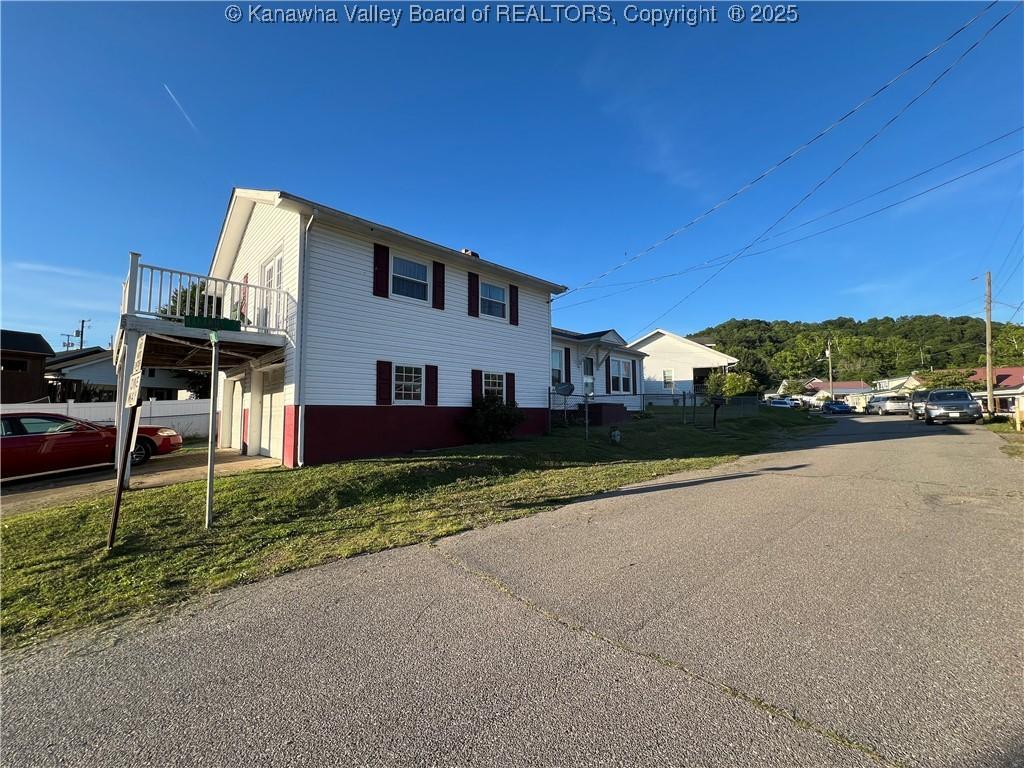 Kanawha Ave, Madison, WV 25130