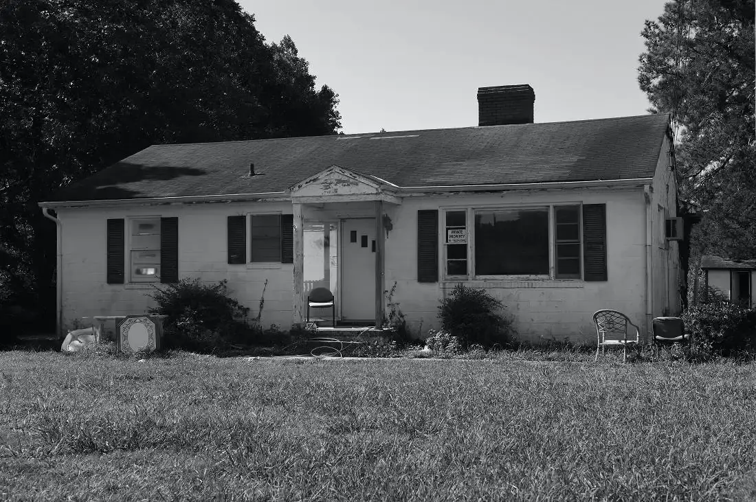 A home foreclosure