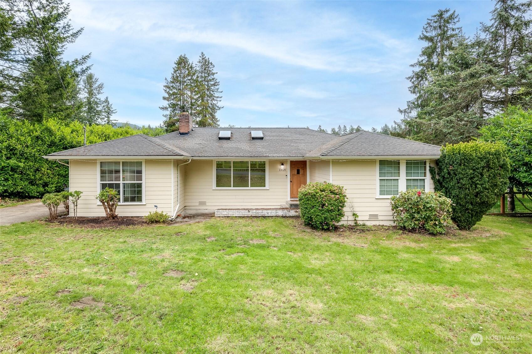W Lake Kathleen Dr Se, Renton, WA 98059
