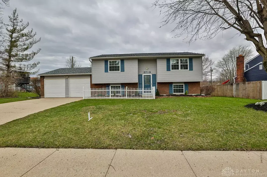 Crestview Dr, Fairfield, OH 45014