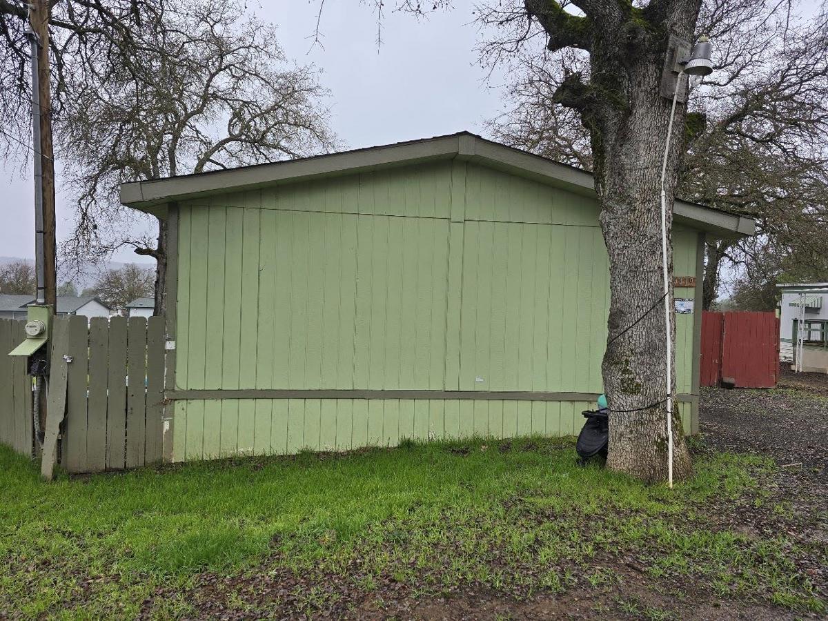 Pine Ave, Clearlake, CA 95422
