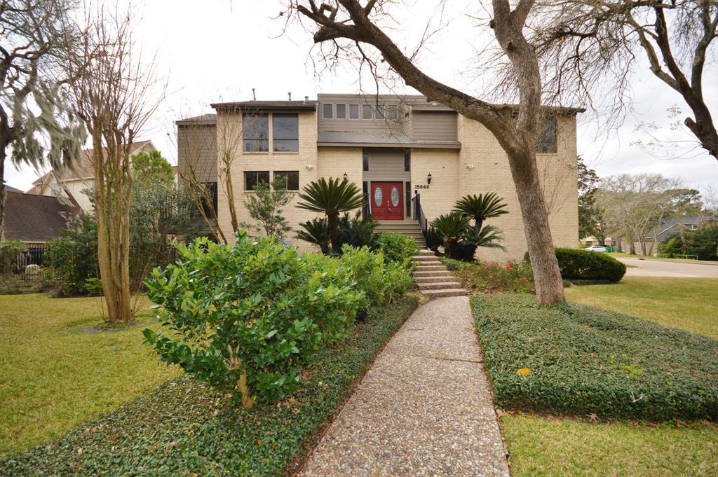 Martinique Dr, Houston, TX 77058