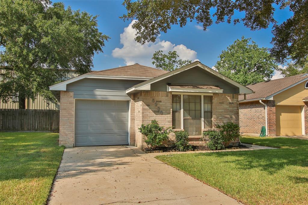 Beaverbrook Dr, Houston, TX 77084