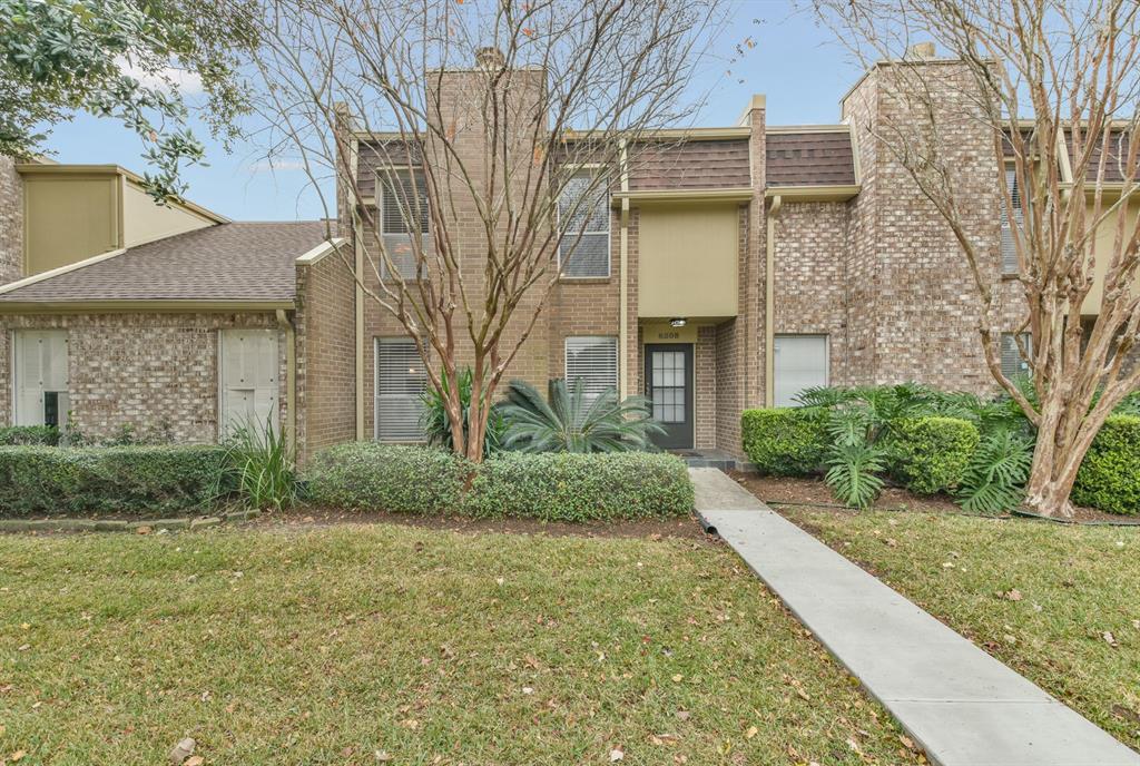 Meredith Dr, Bellaire, TX 77401
