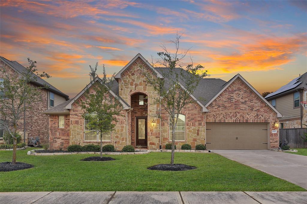 Harlow Dr, Tomball, TX 77377