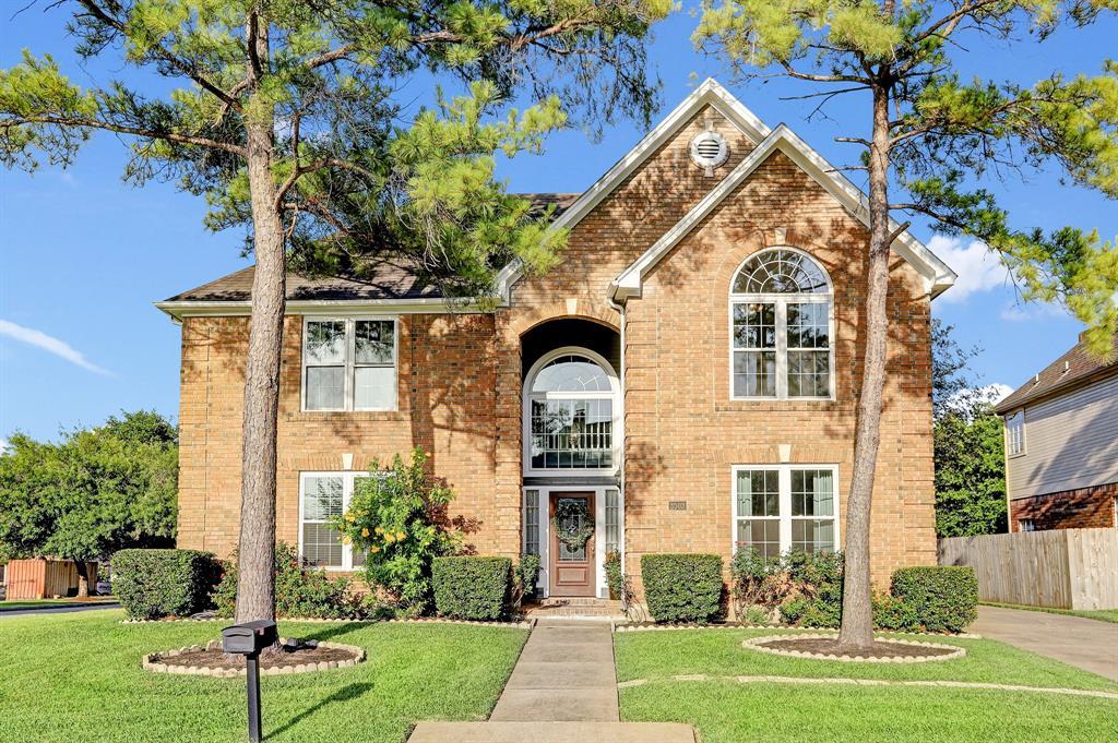 Ashfield Dr, Houston, TX 77082