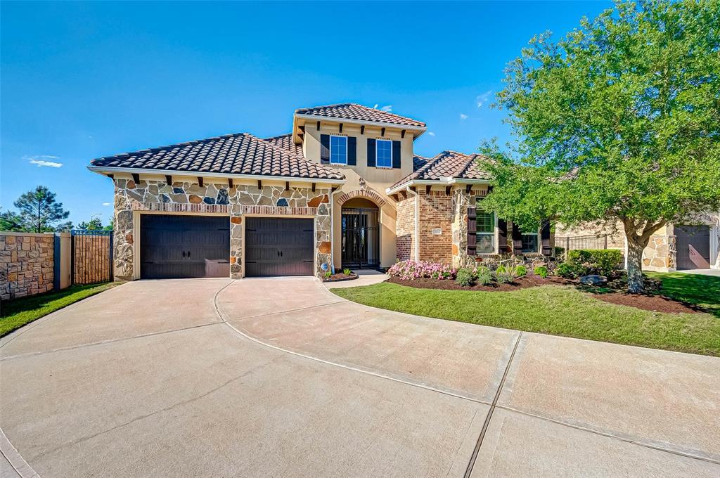 Edgemont Ct, Fulshear, TX 77441