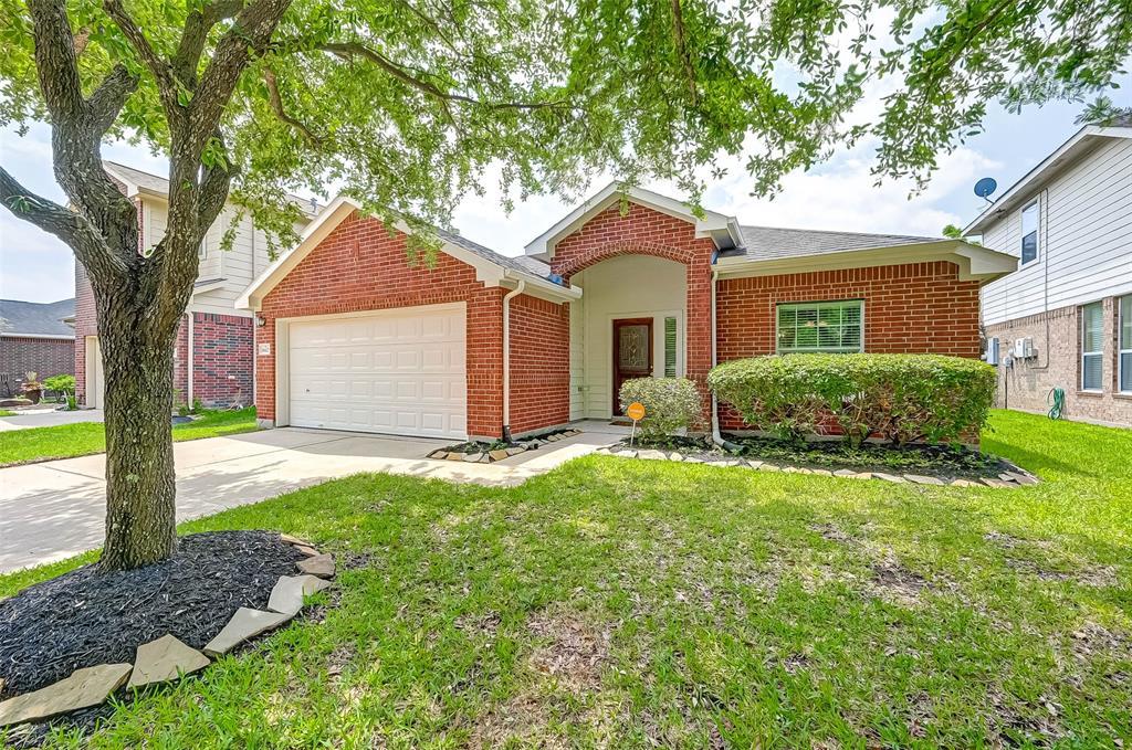 Sperry Gardens Dr, Houston, TX 77095