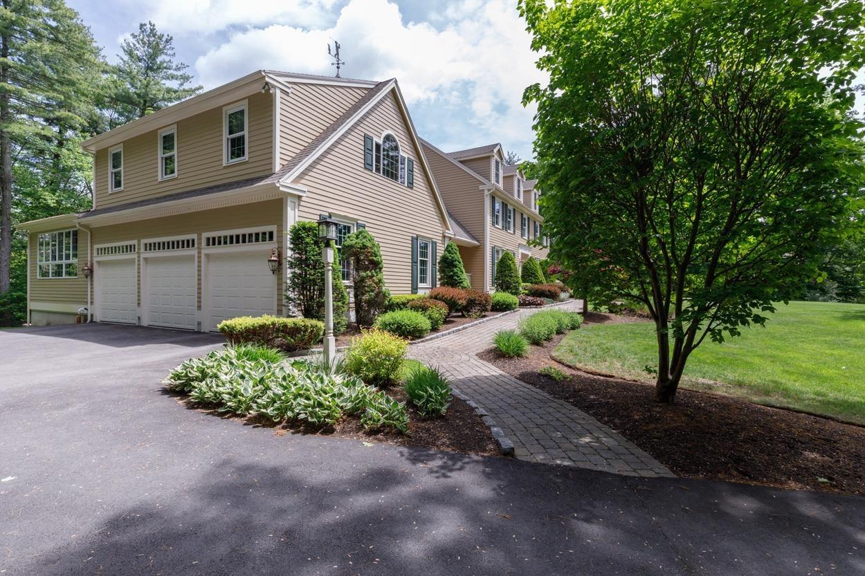 Aberdeen St, Windham, NH 03087
