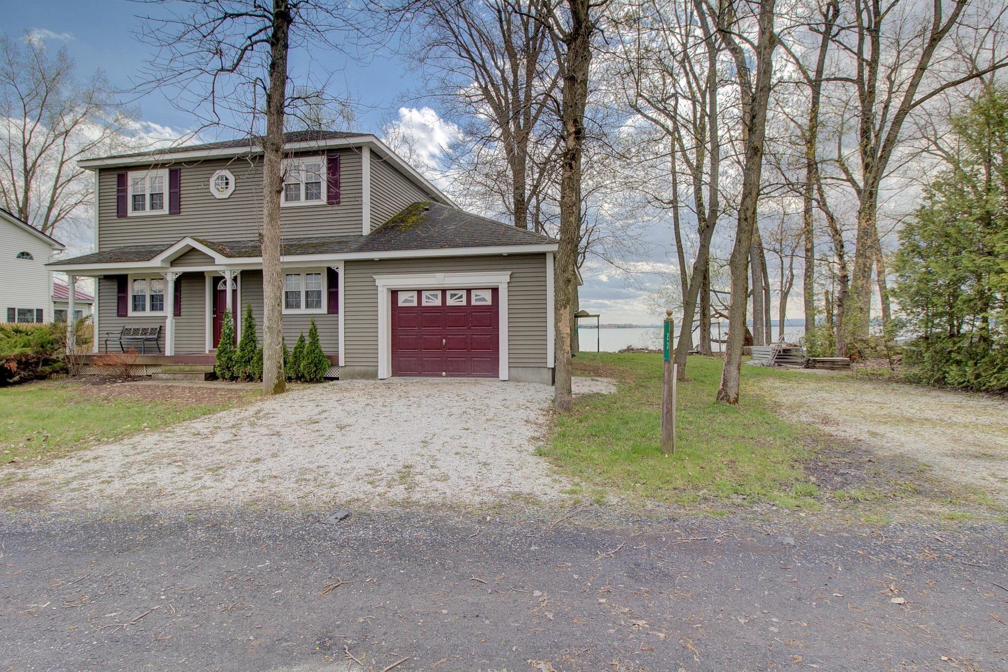 Mud Pt S, Alburgh, VT 05440