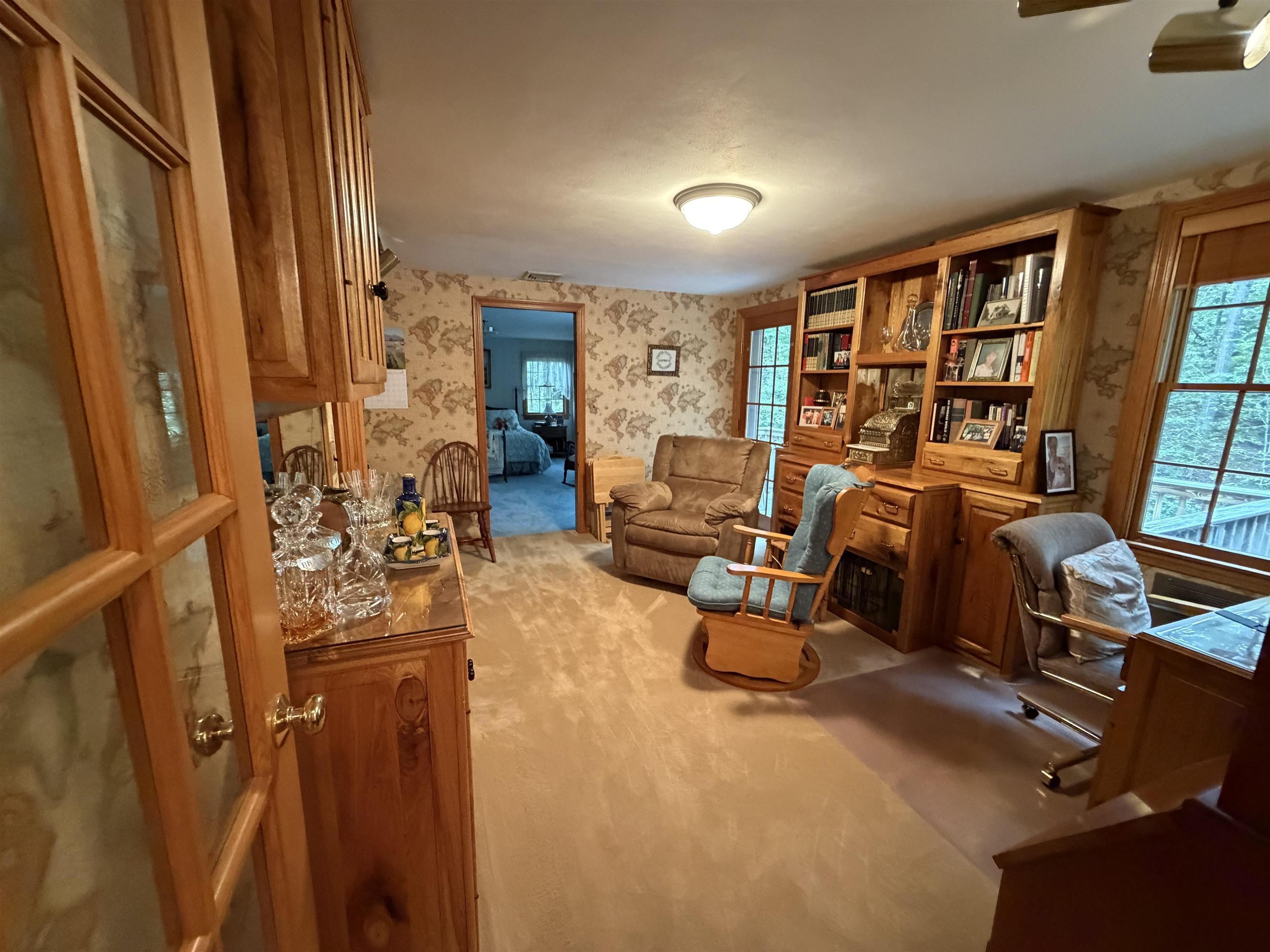 Amesbury Rd, Kensington, NH 03833