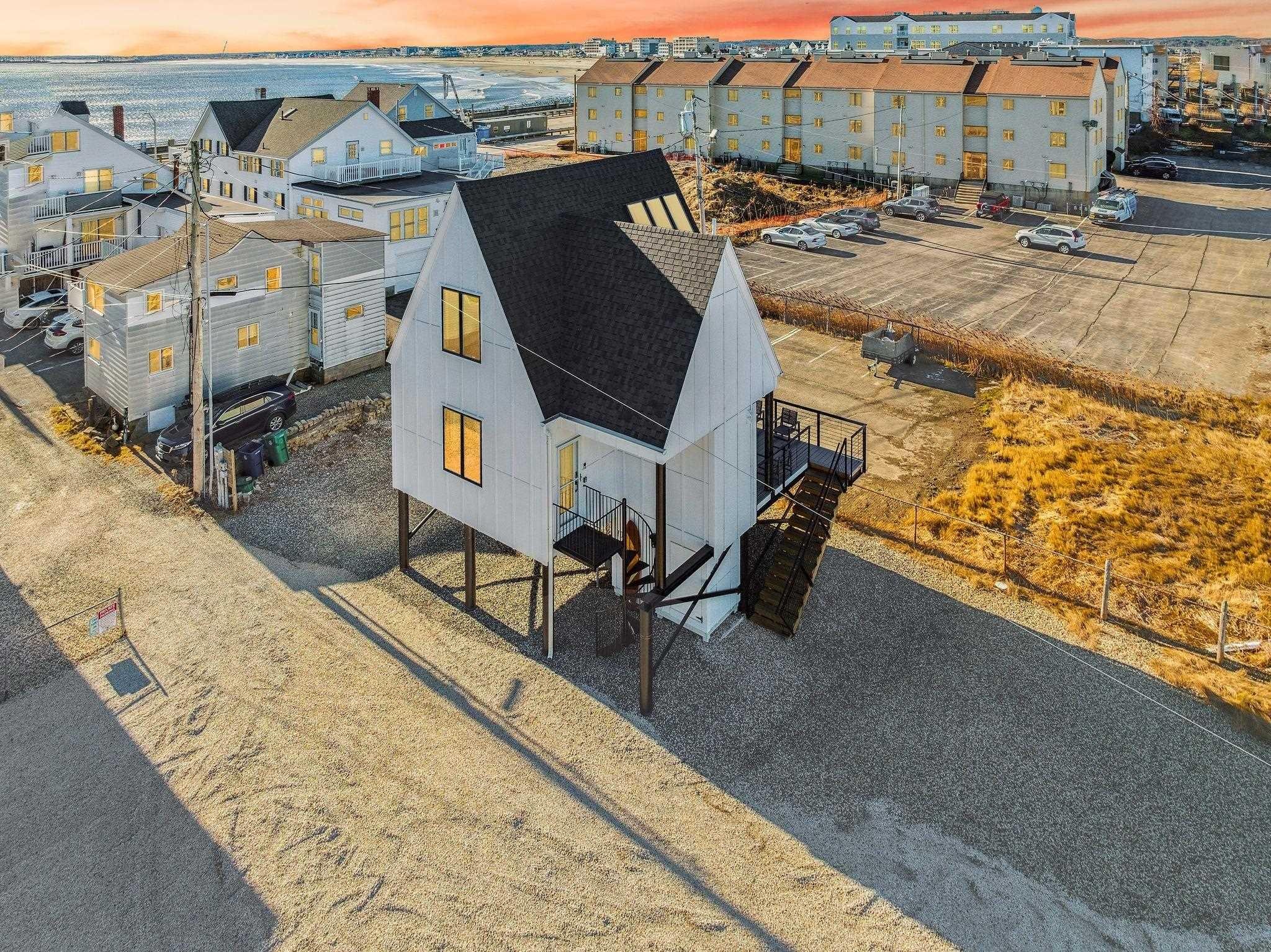 Anchor St, Hampton, NH 03842