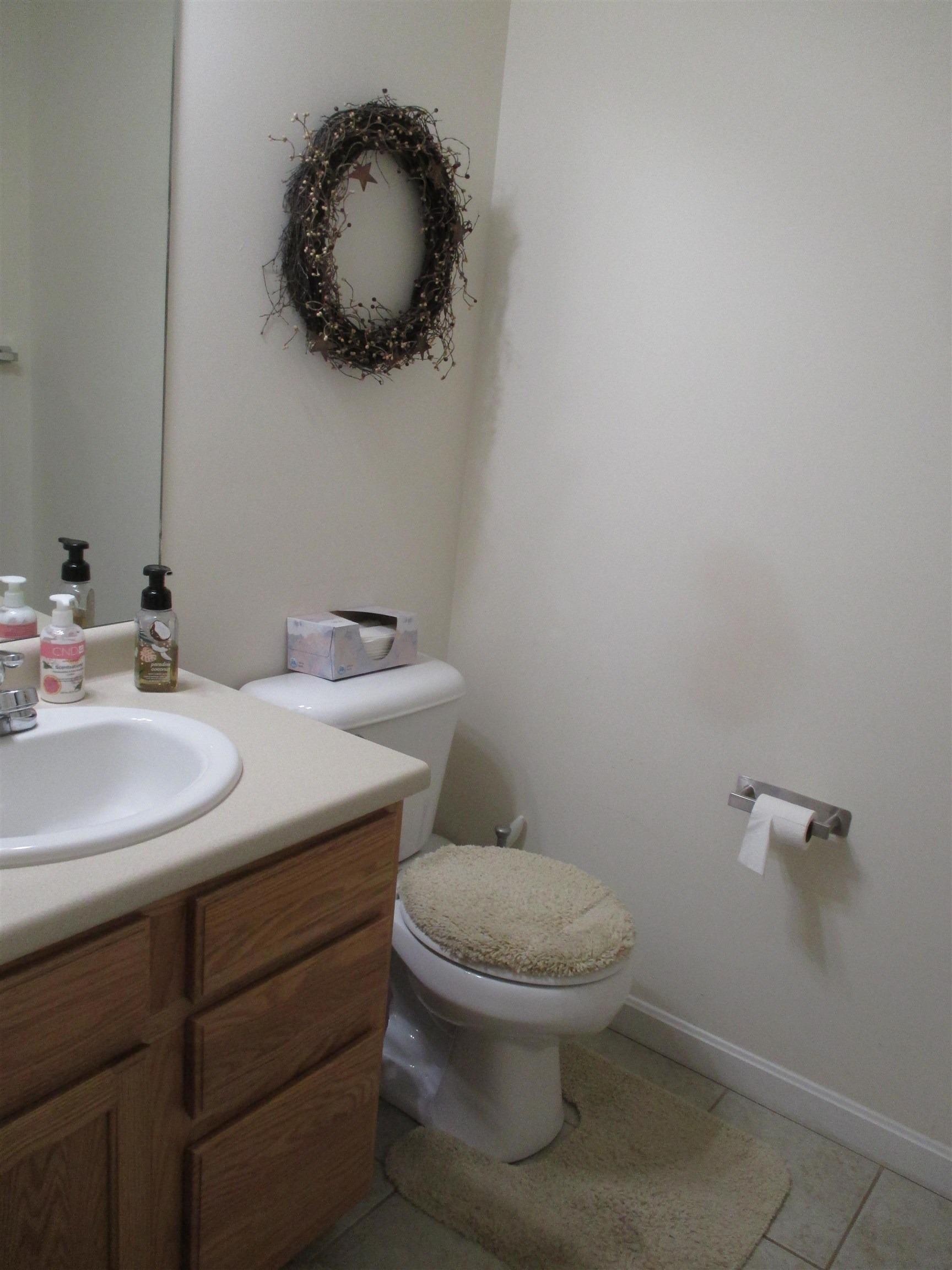 Split Rock Dr, Rochester, NH 03839