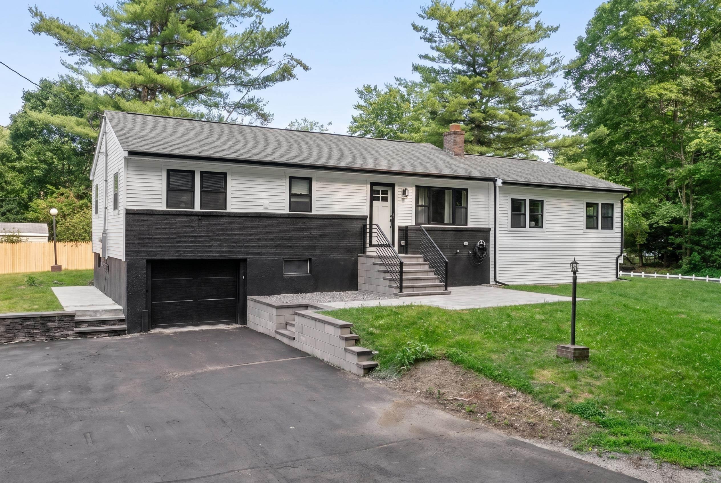 Hanson Ave, Salem, NH 03079