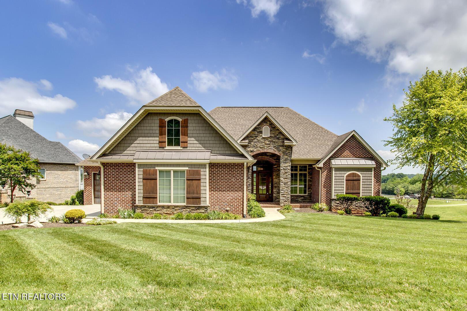 Eagle Cir, Vonore, TN 37885