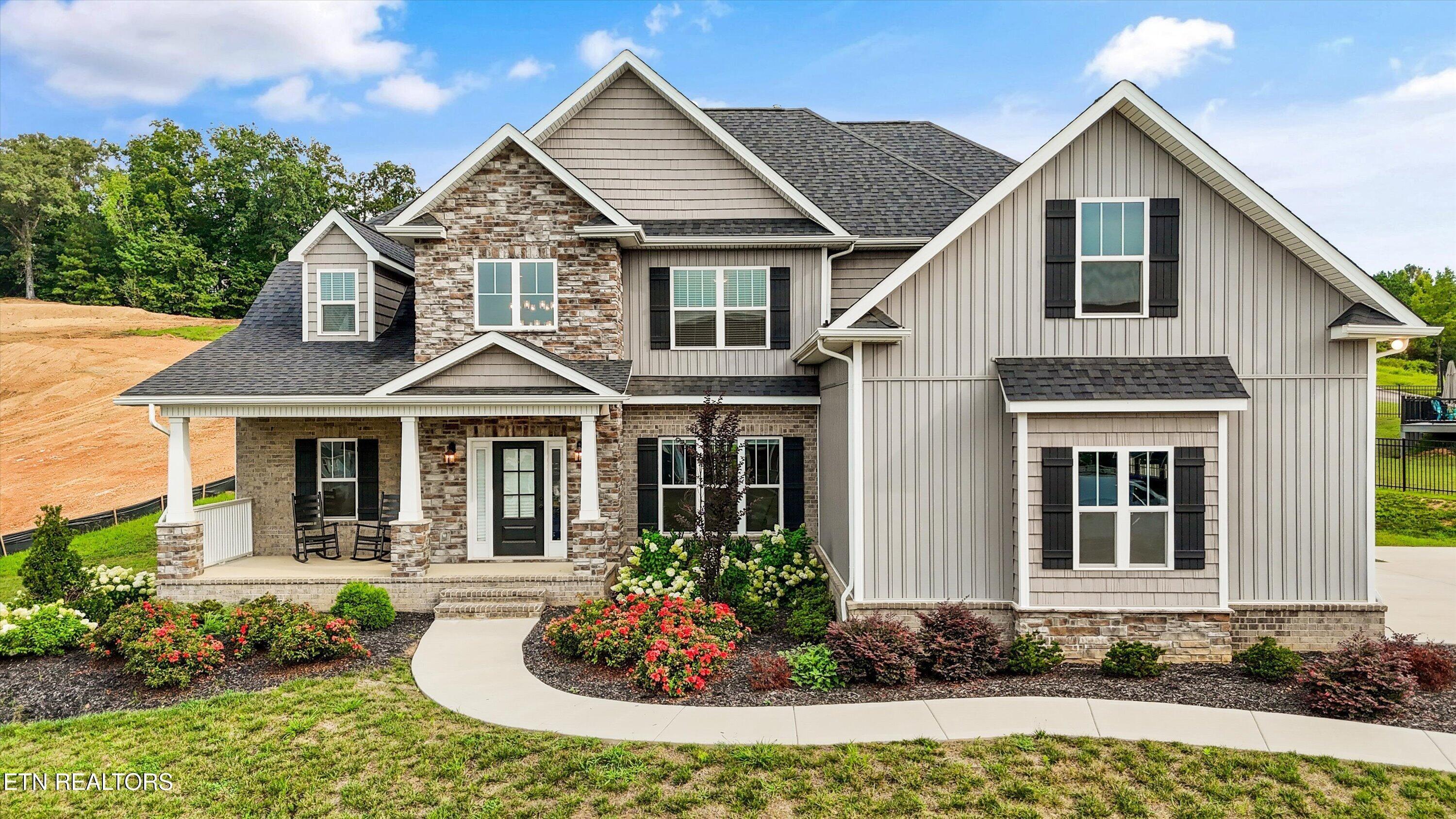 Cedarberry St, Oak Ridge, TN 37830