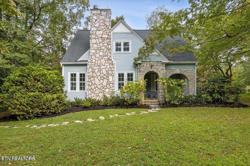Tazewell Pike, Knoxville, TN 37918