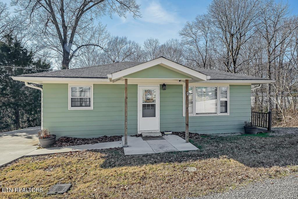 Cummins Ct, Celina, TN 38551