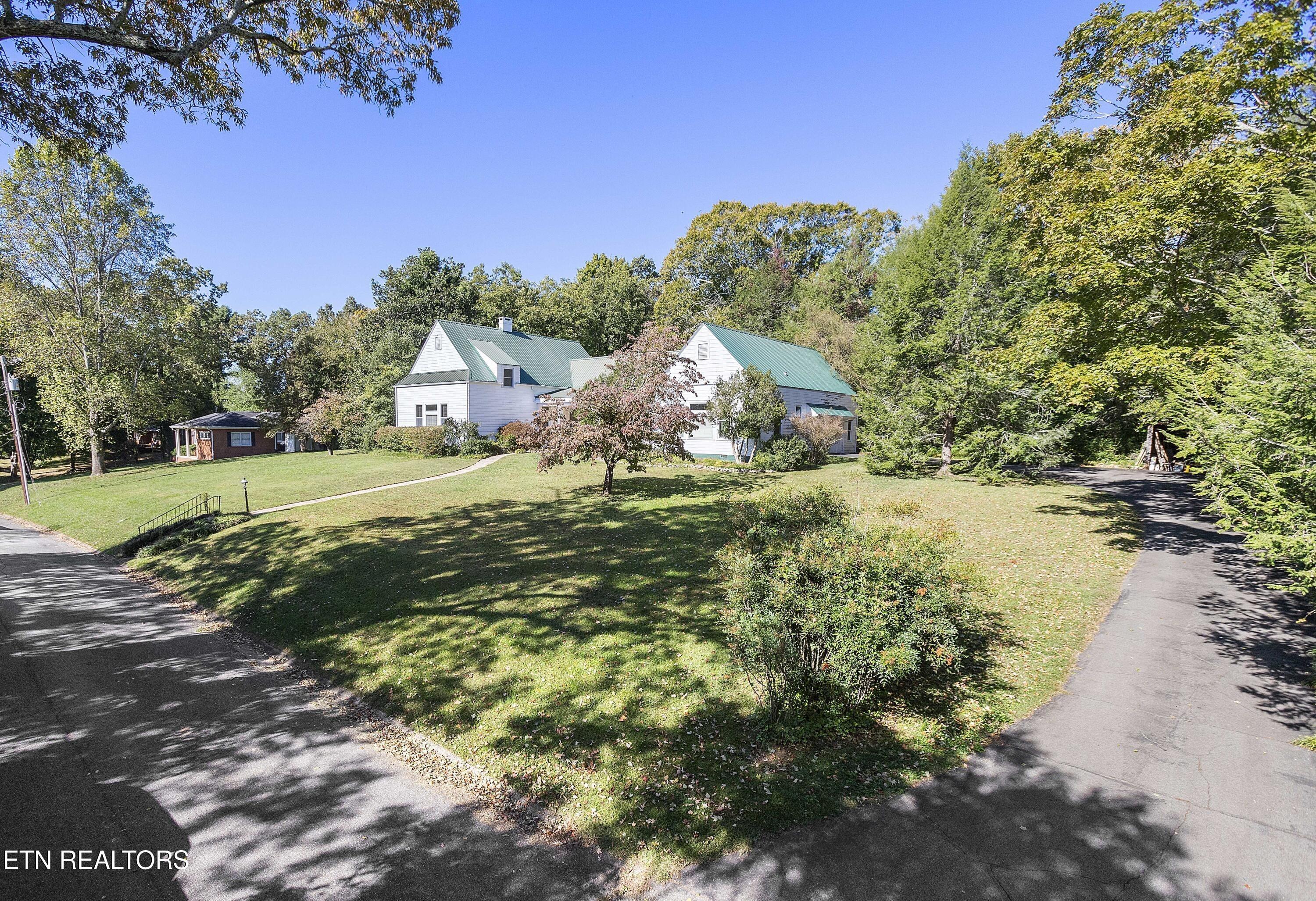 Highland Ave, Athens, TN 37303
