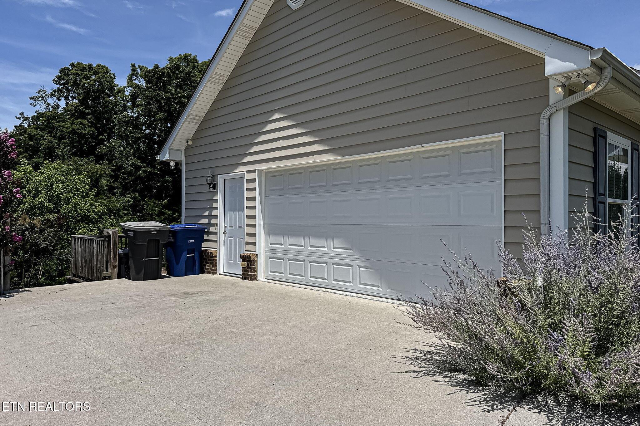 Laurie Leigh Ln, Dandridge, TN 37725