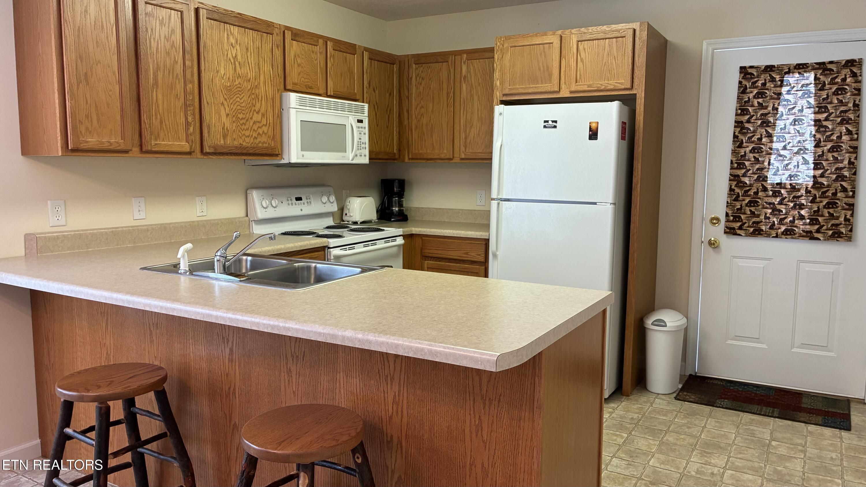Cobblestone Dr, Pigeon Forge, TN 37863