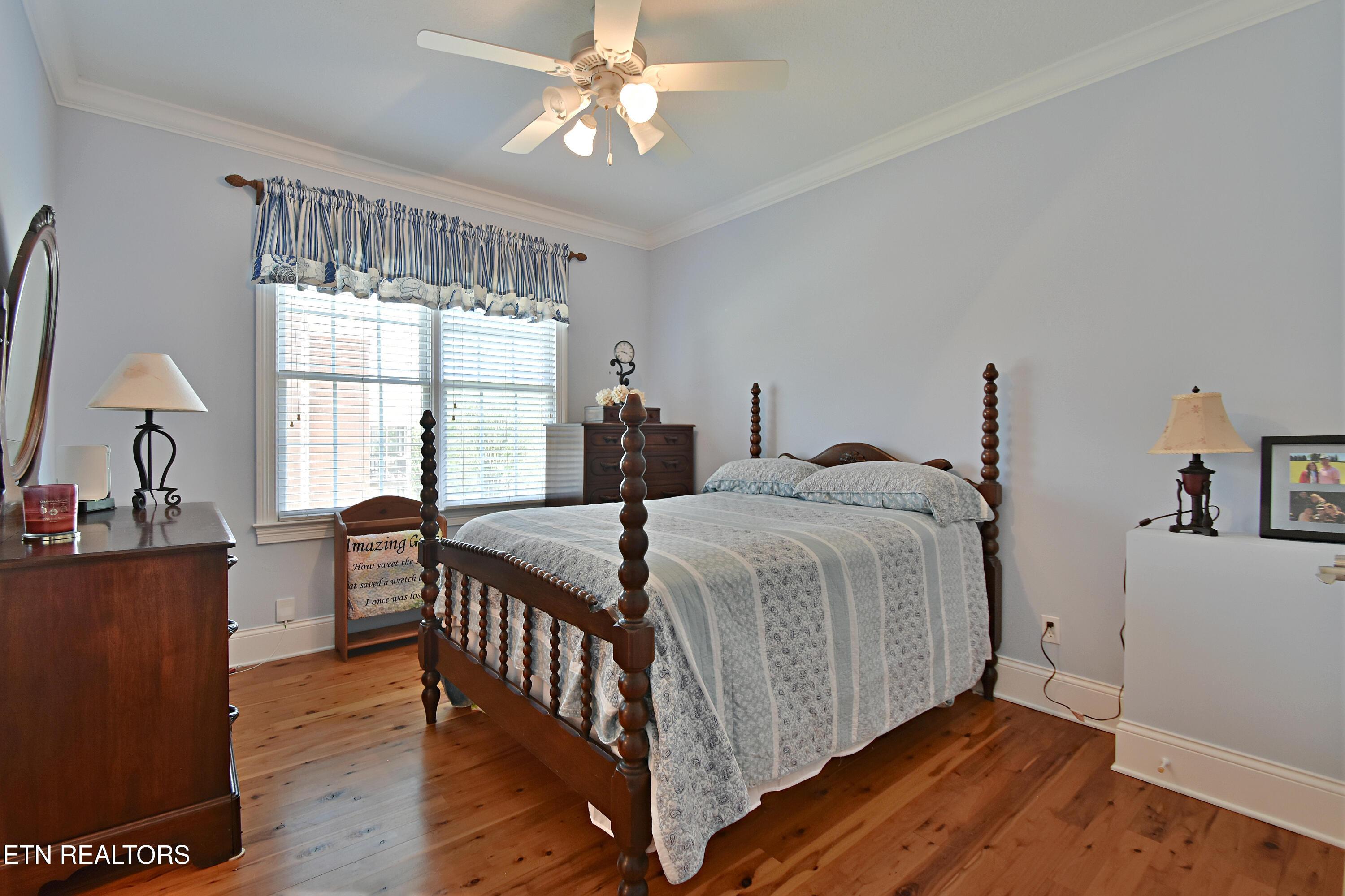 Oak Chase Blvd, Lenoir City, TN 37772