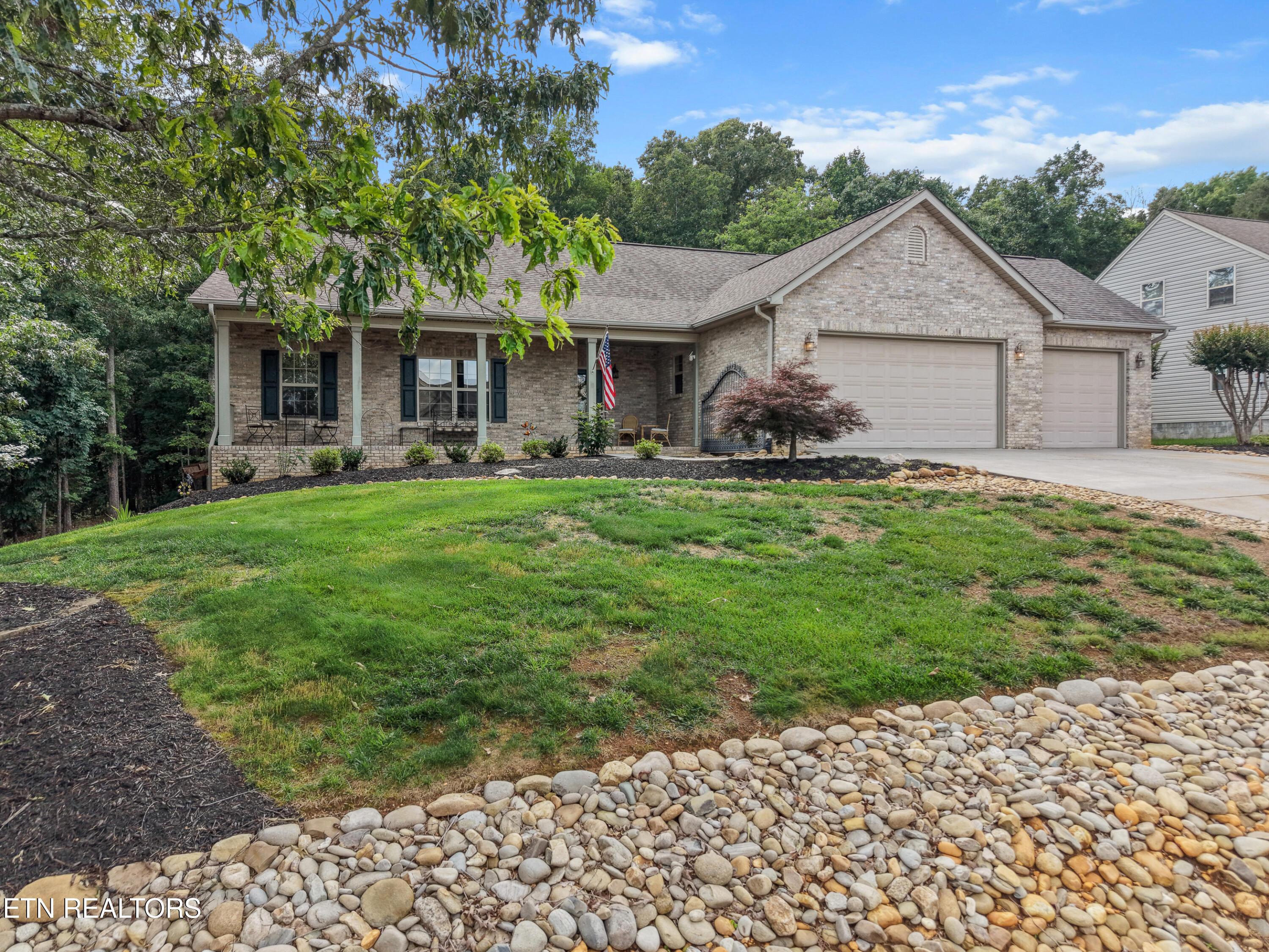 Coyatee Dr N, Loudon, TN 37774