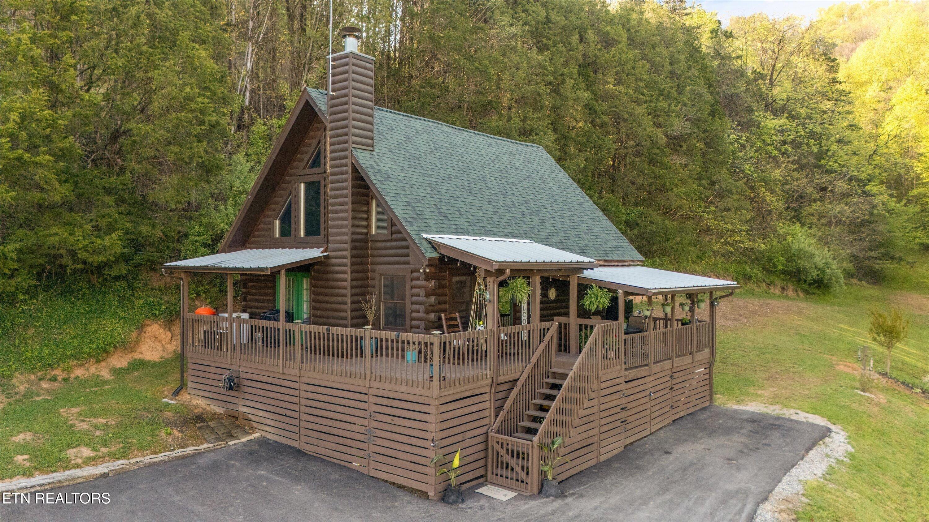 Humingbird Ln, Sharps Chapel, TN 37866