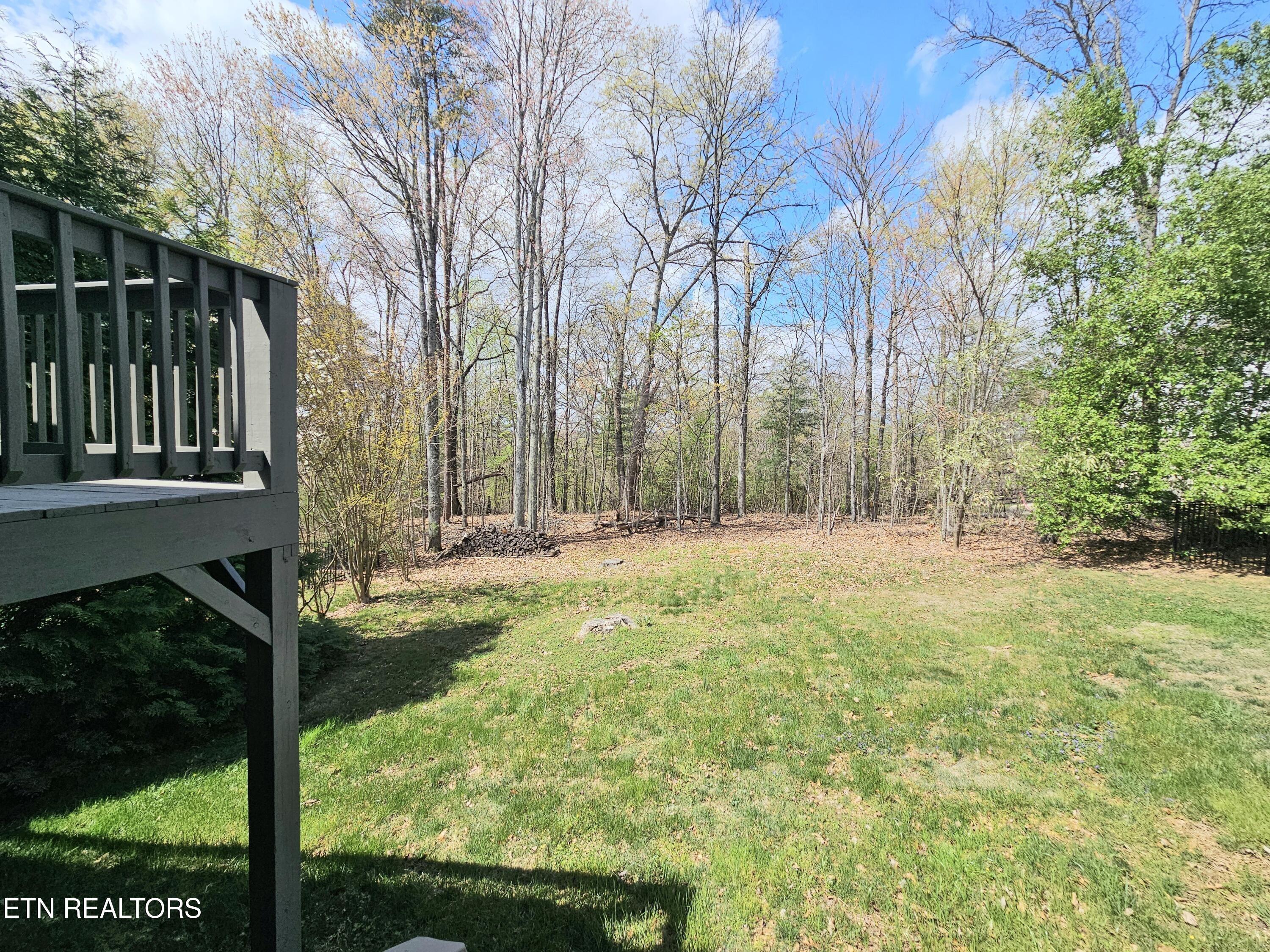 Sloping Hill Ln, Knoxville, TN 37931