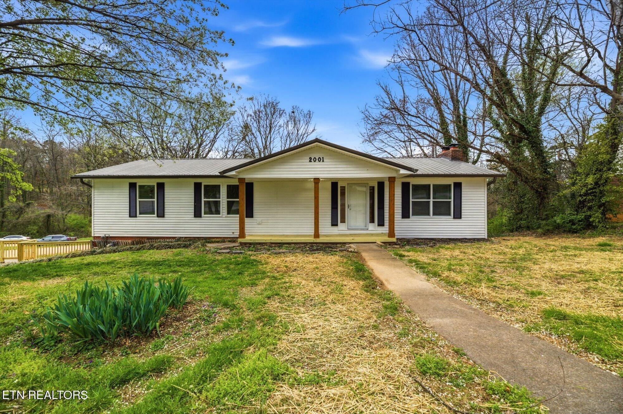 Wayne Cir, Maryville, TN 37804