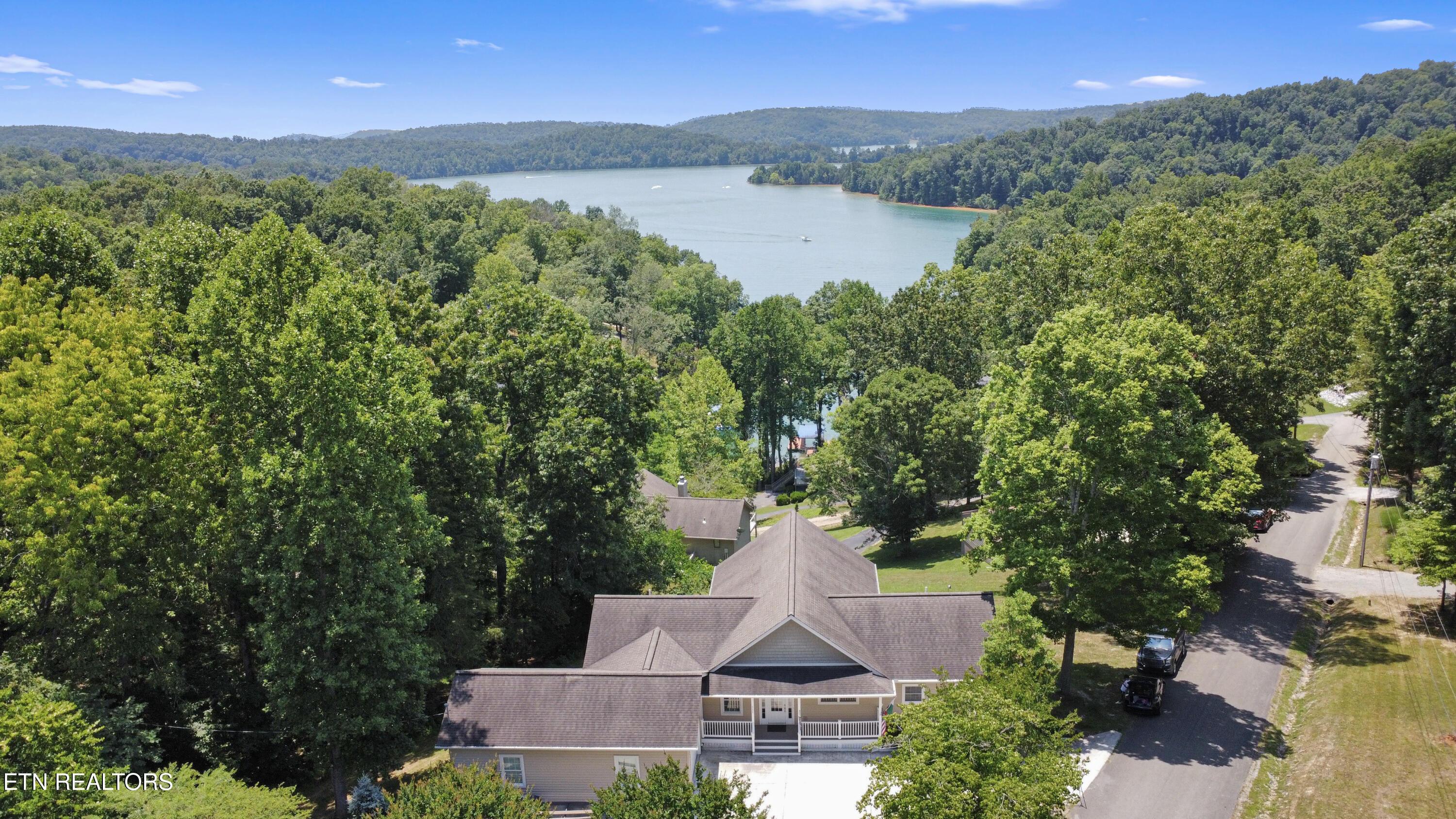 Deer Run Pt, La Follette, TN 37766