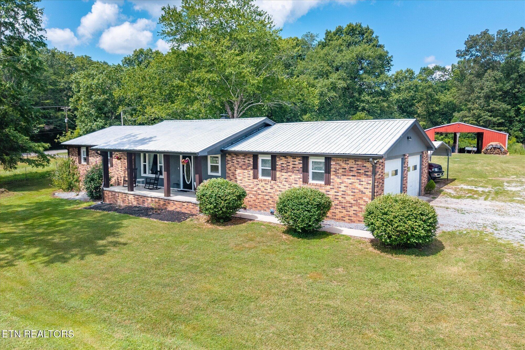 Guffey Ln, Jamestown, TN 38556